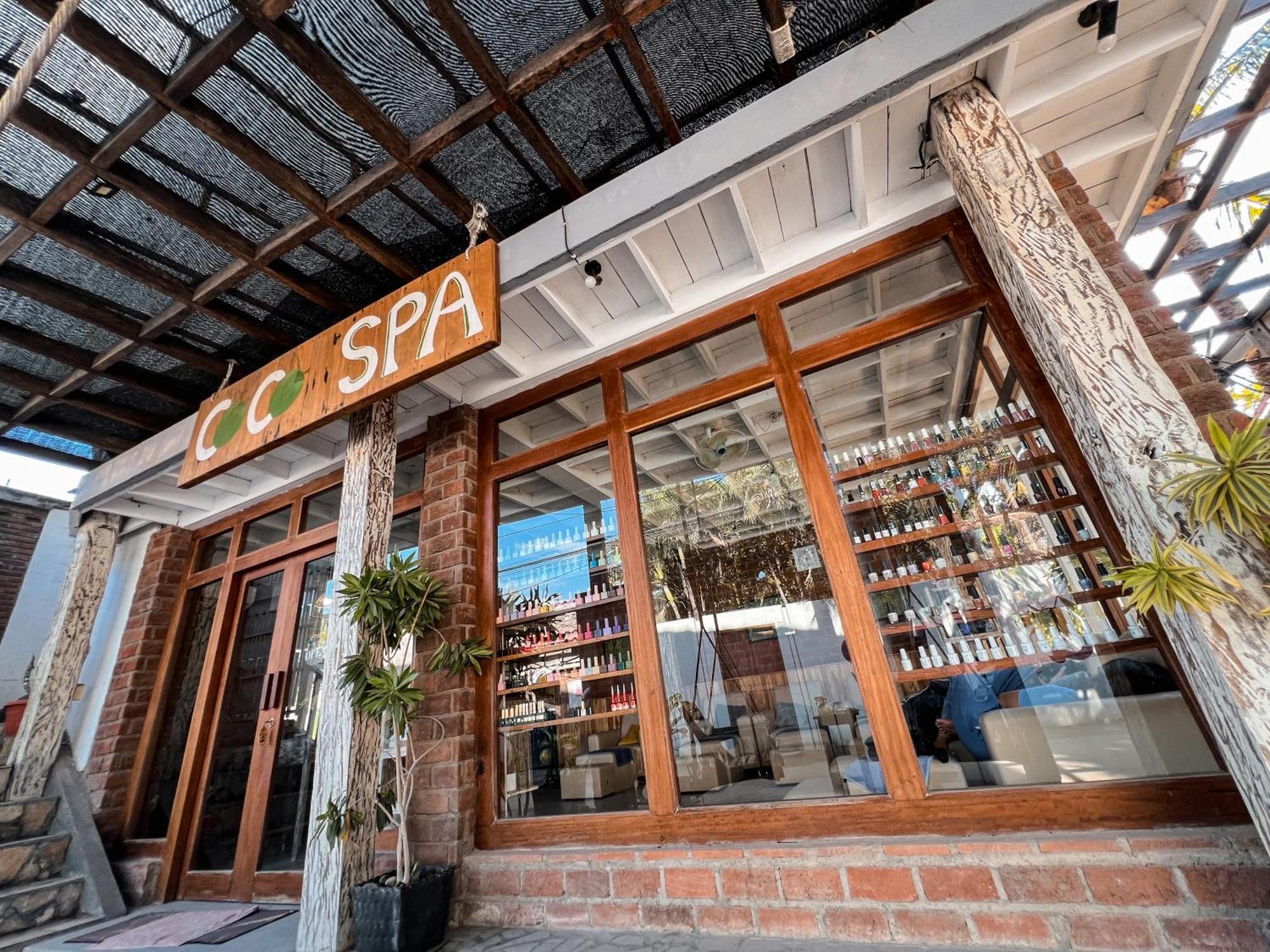 Coconut Dream Hotel Gili Trawangan Exterior photo